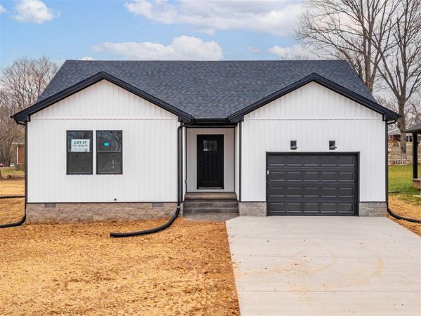 126 Sprig Street, Russellville, KY 42276