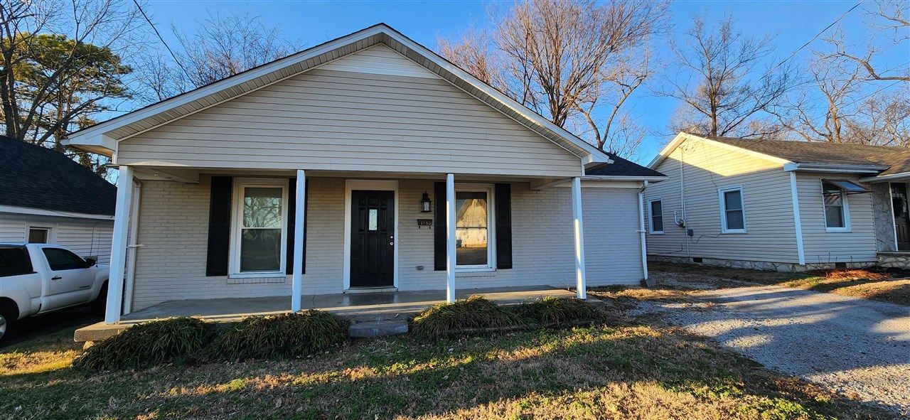 1355 Kenton Drive, Bowling Green, KY 42101 Main Photo