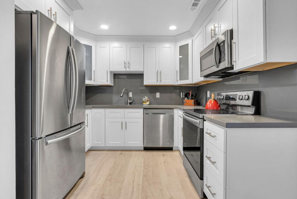 6487 Bay Club Drive, Unit 4, Fort Lauderdale, FL 33308 Photo