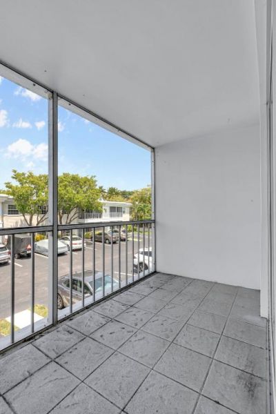 6487 Bay Club Drive, Unit 4, Fort Lauderdale, FL 33308 Photo