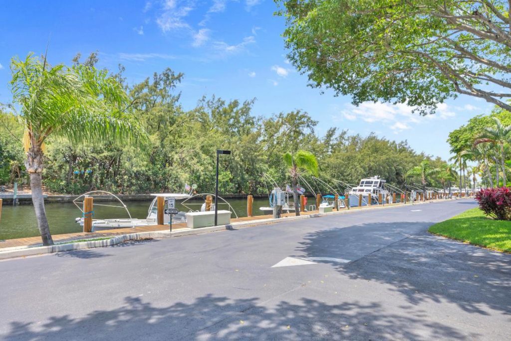 6487 Bay Club Drive, Unit 4, Fort Lauderdale, FL 33308 Photo