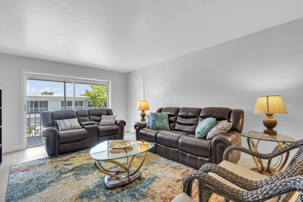 6487 Bay Club Drive, Unit 4, Fort Lauderdale, FL 33308 Photo