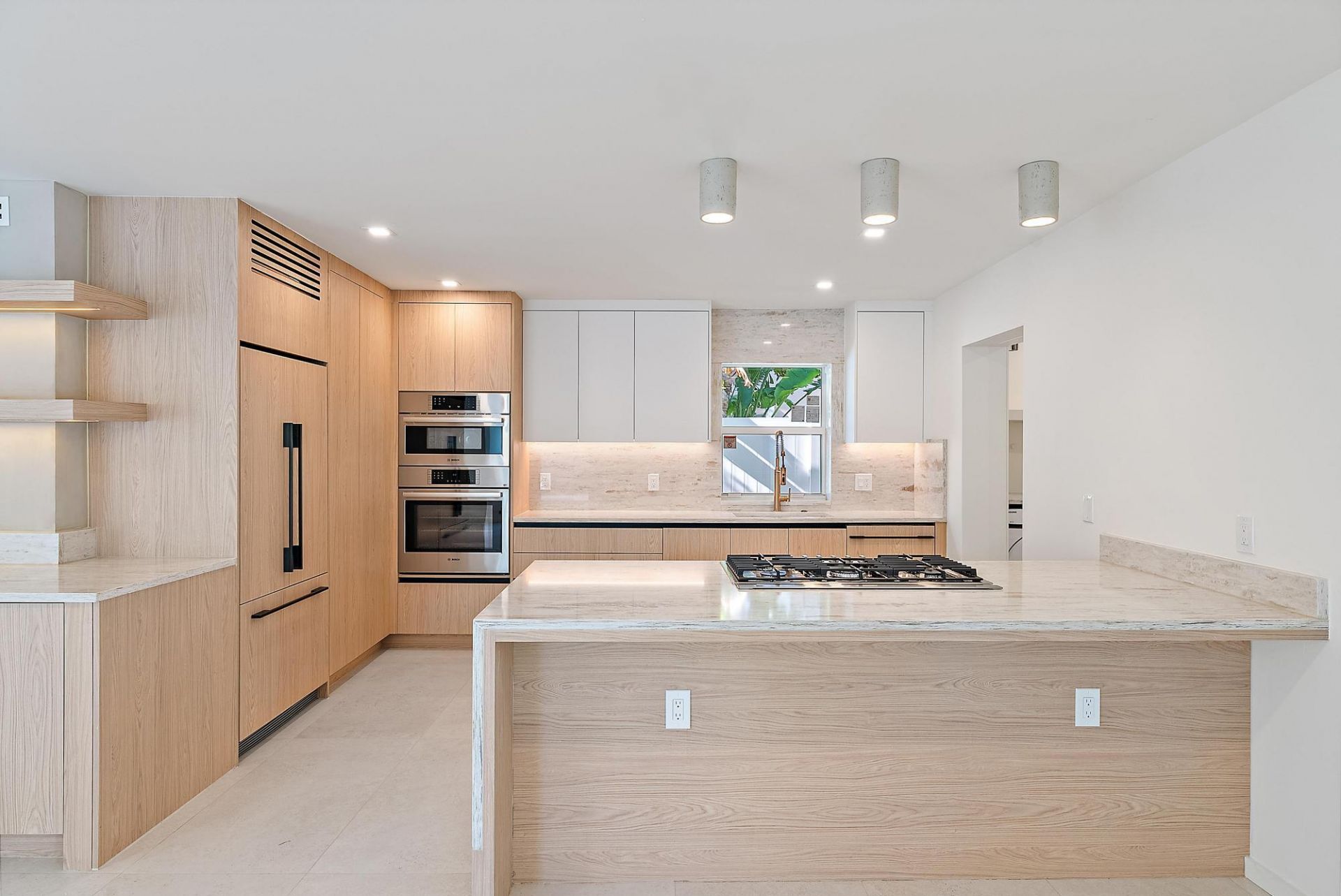 107 Sandal Lane, Unit 2, Palm Beach Shores, FL 33404 Photo