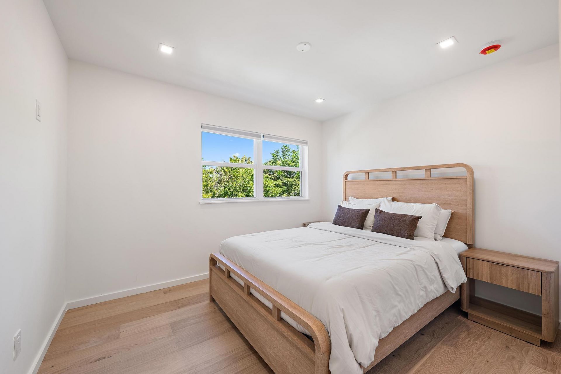 107 Sandal Lane, Unit 2, Palm Beach Shores, FL 33404 Photo