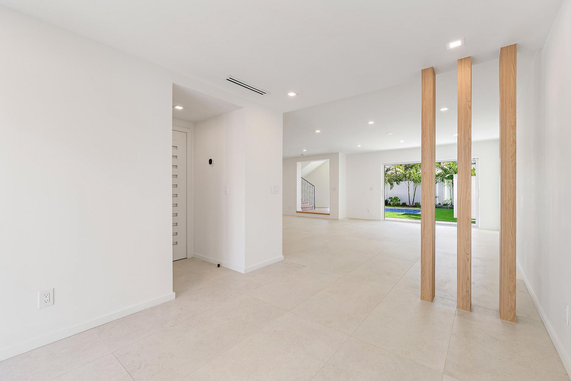 107 Sandal Lane, Unit 2, Palm Beach Shores, FL 33404 Photo