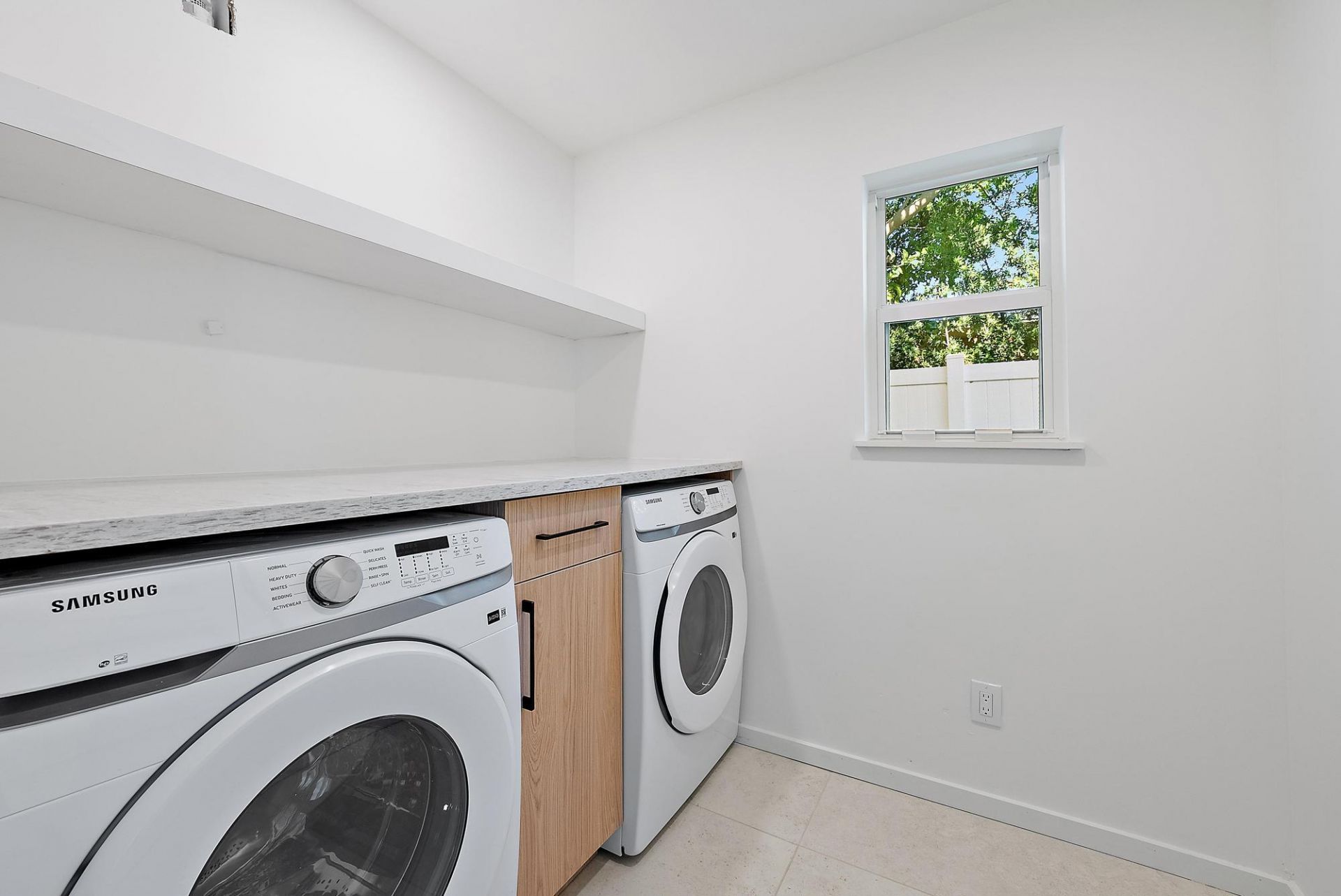 107 Sandal Lane, Unit 2, Palm Beach Shores, FL 33404 Photo