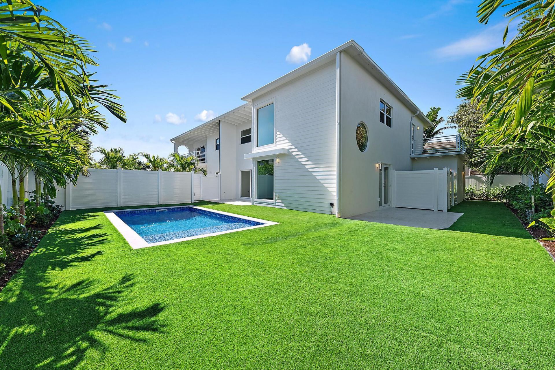 107 Sandal Lane, Unit 2, Palm Beach Shores, FL 33404 Photo