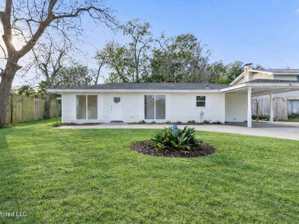 122 Carroll Avenue, Long Beach, MS 39560