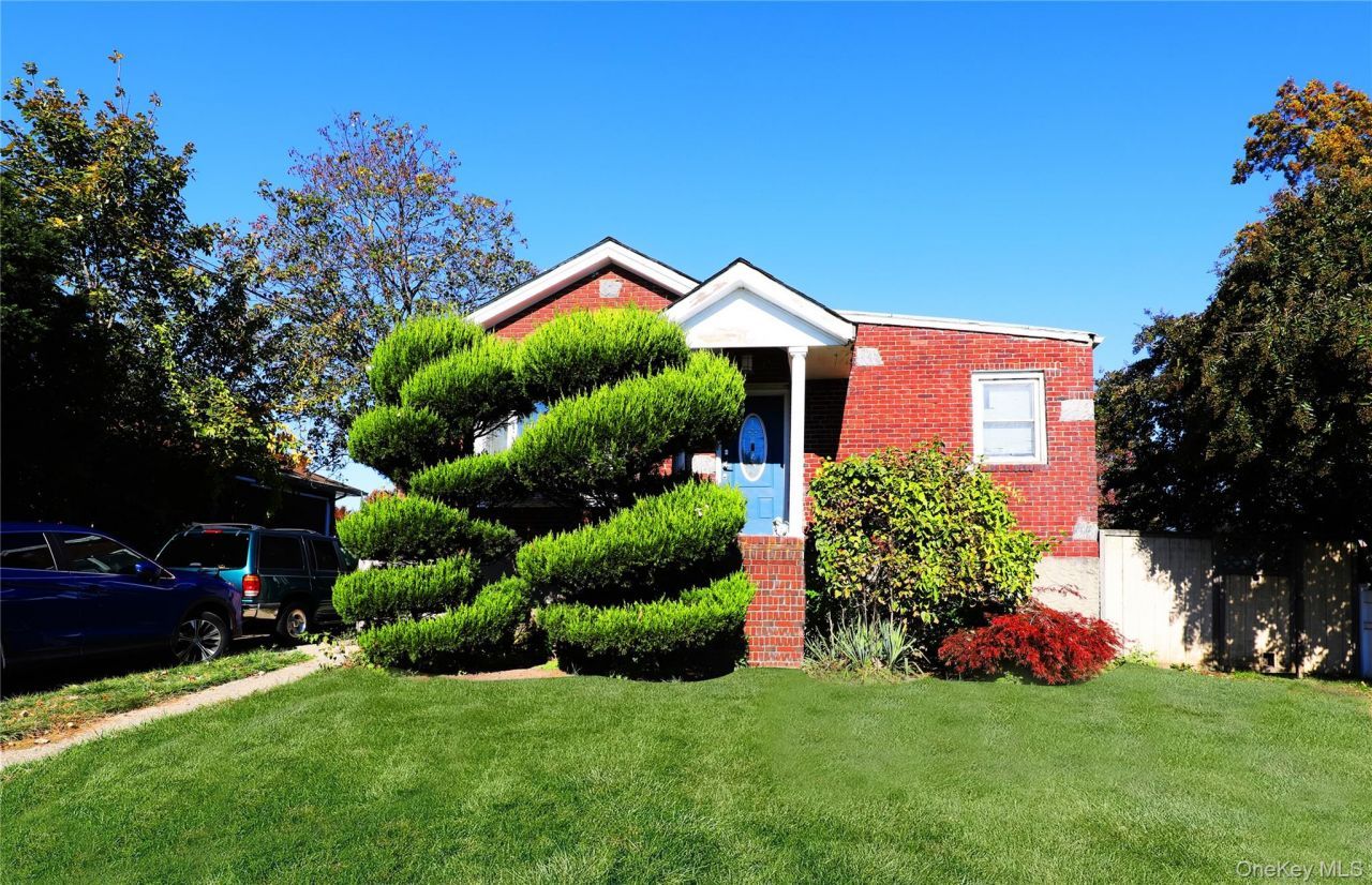 1763 E Berkshire Road, Merrick, NY 11566 Main Photo