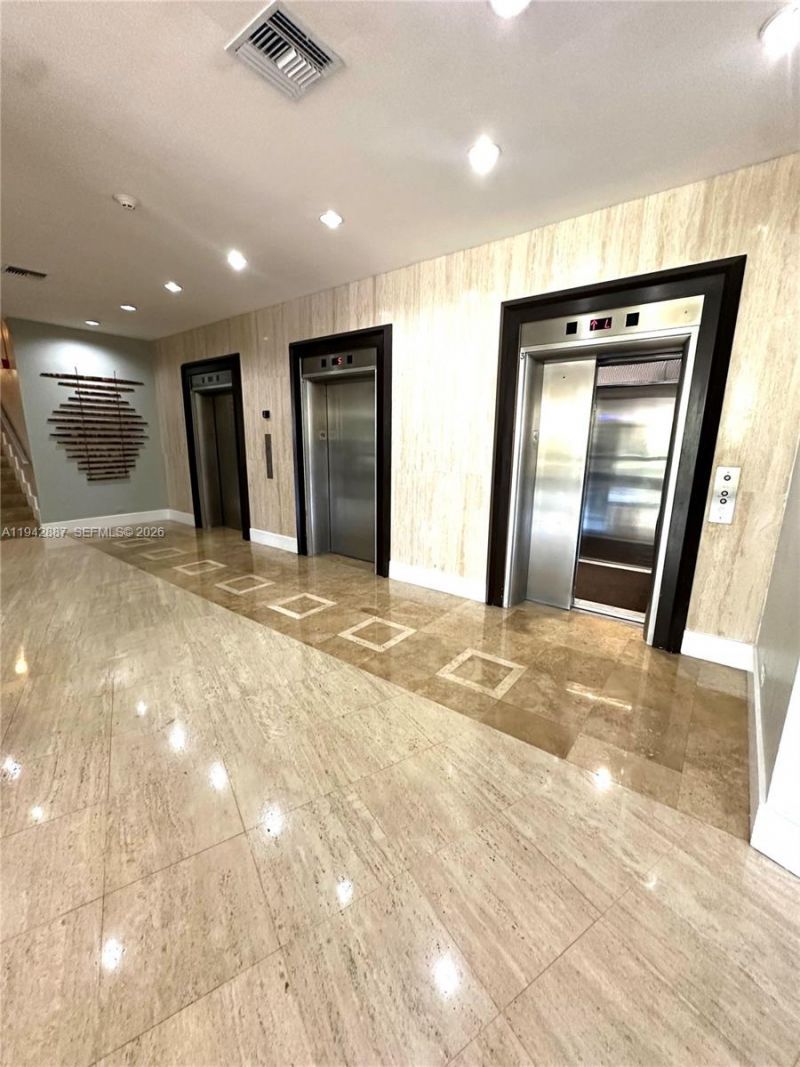 7441 Wayne Ave, Unit 10G, Miami Beach, FL 33141 Photo