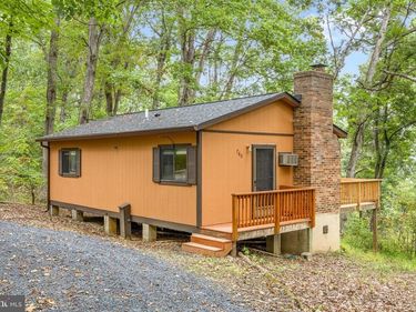 760 HILLTOP LANE, MOUNT JACKSON, VA 22842