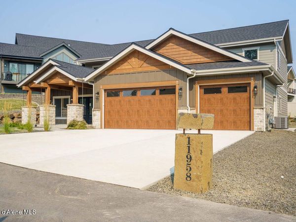 11958 N ROCKING R RD, Hayden, ID 83835