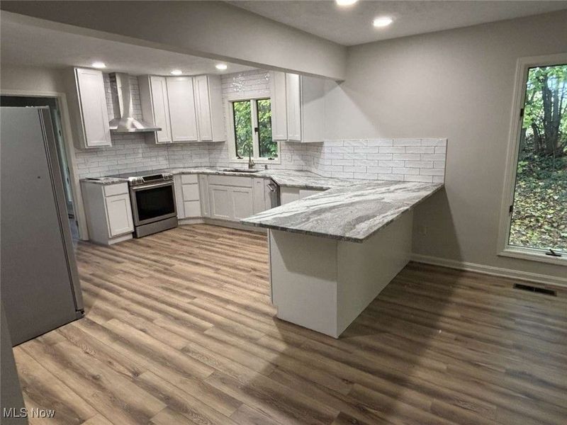 1353 Lake Martin Drive, Kent, OH 44240 Photo 4