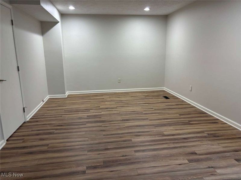 1353 Lake Martin Drive, Kent, OH 44240 Photo 8