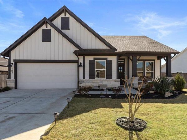107 Freeman Day DR, Bastrop, TX 78602