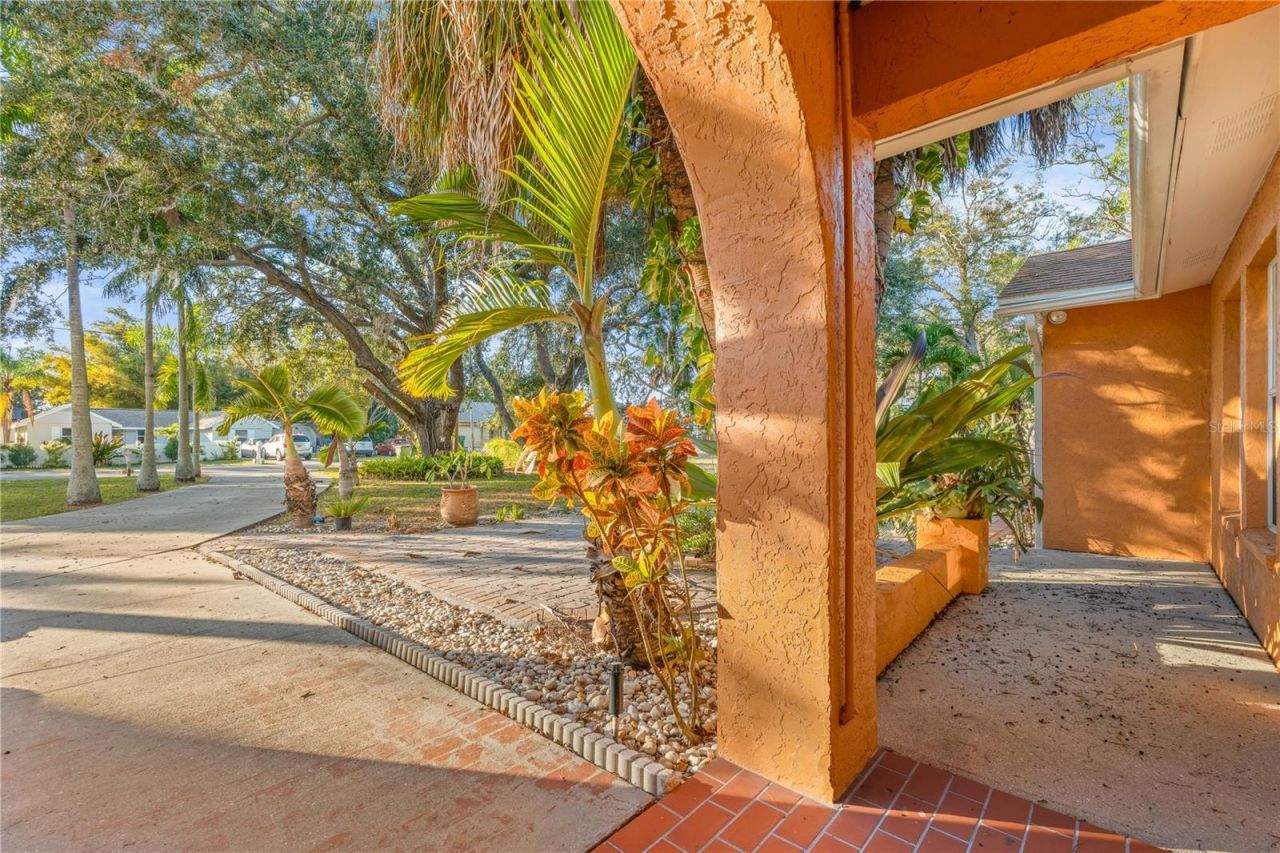 619 29th Street E, Bradenton, FL 34208 Photo