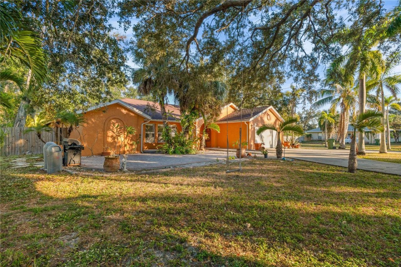 619 29th Street E, Bradenton, FL 34208 Photo