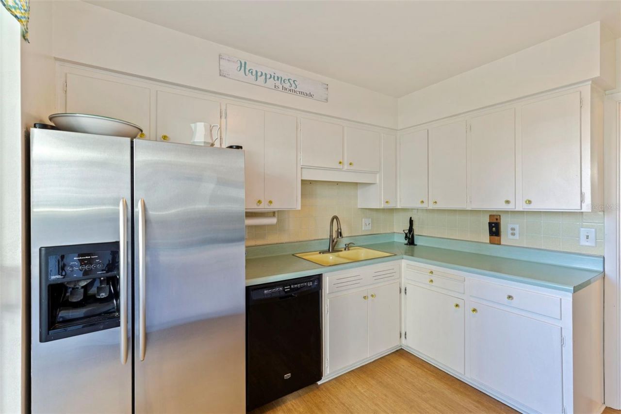 1036 North Shore Drive Ne, Unit 1, Saint Petersburg, FL 33701 Photo