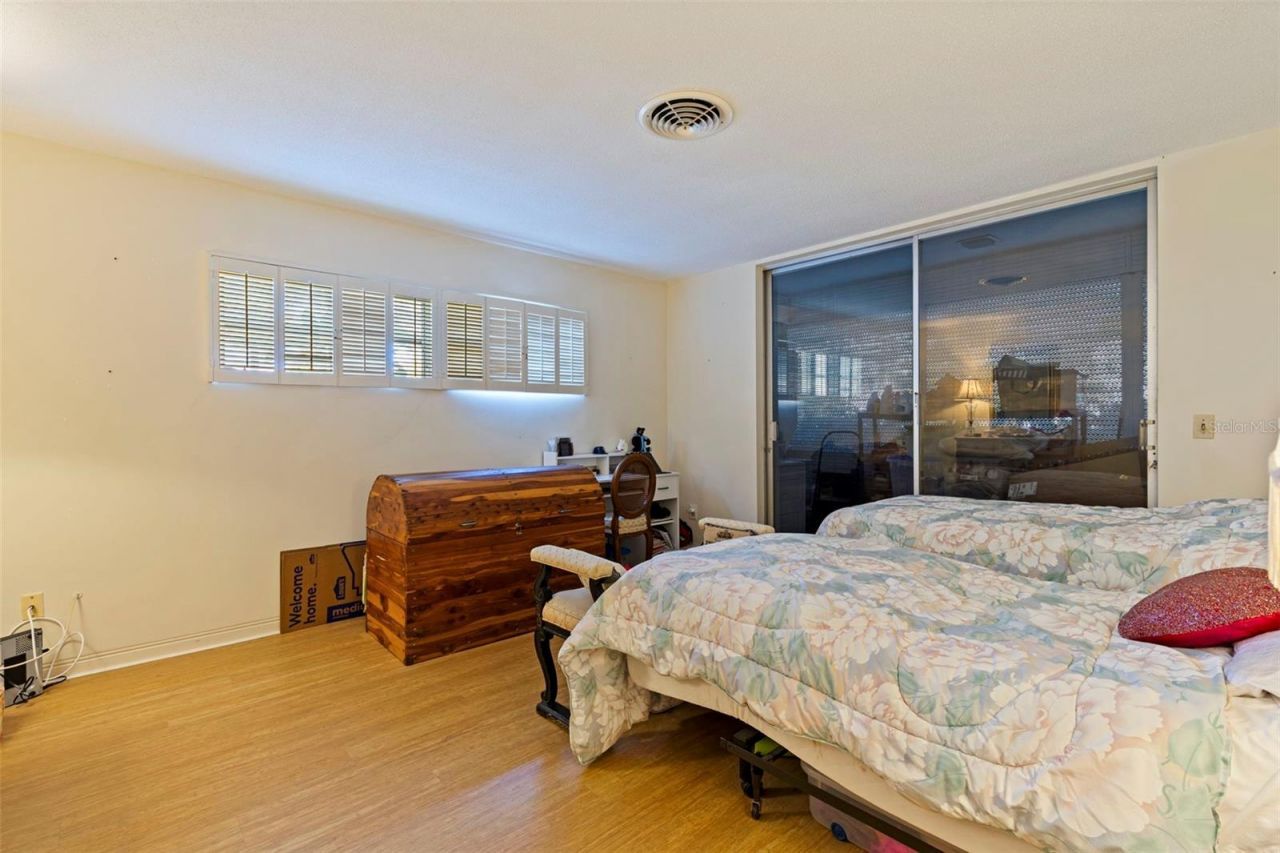 1036 North Shore Drive Ne, Unit 1, Saint Petersburg, FL 33701 Photo