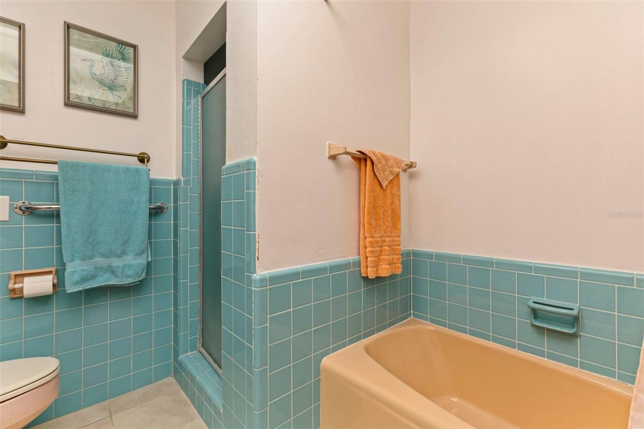 1036 North Shore Drive Ne, Unit 1, Saint Petersburg, FL 33701 Photo