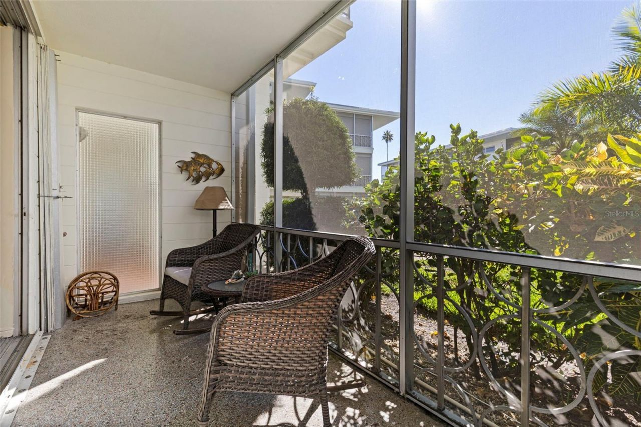 1036 North Shore Drive Ne, Unit 1, Saint Petersburg, FL 33701 Photo