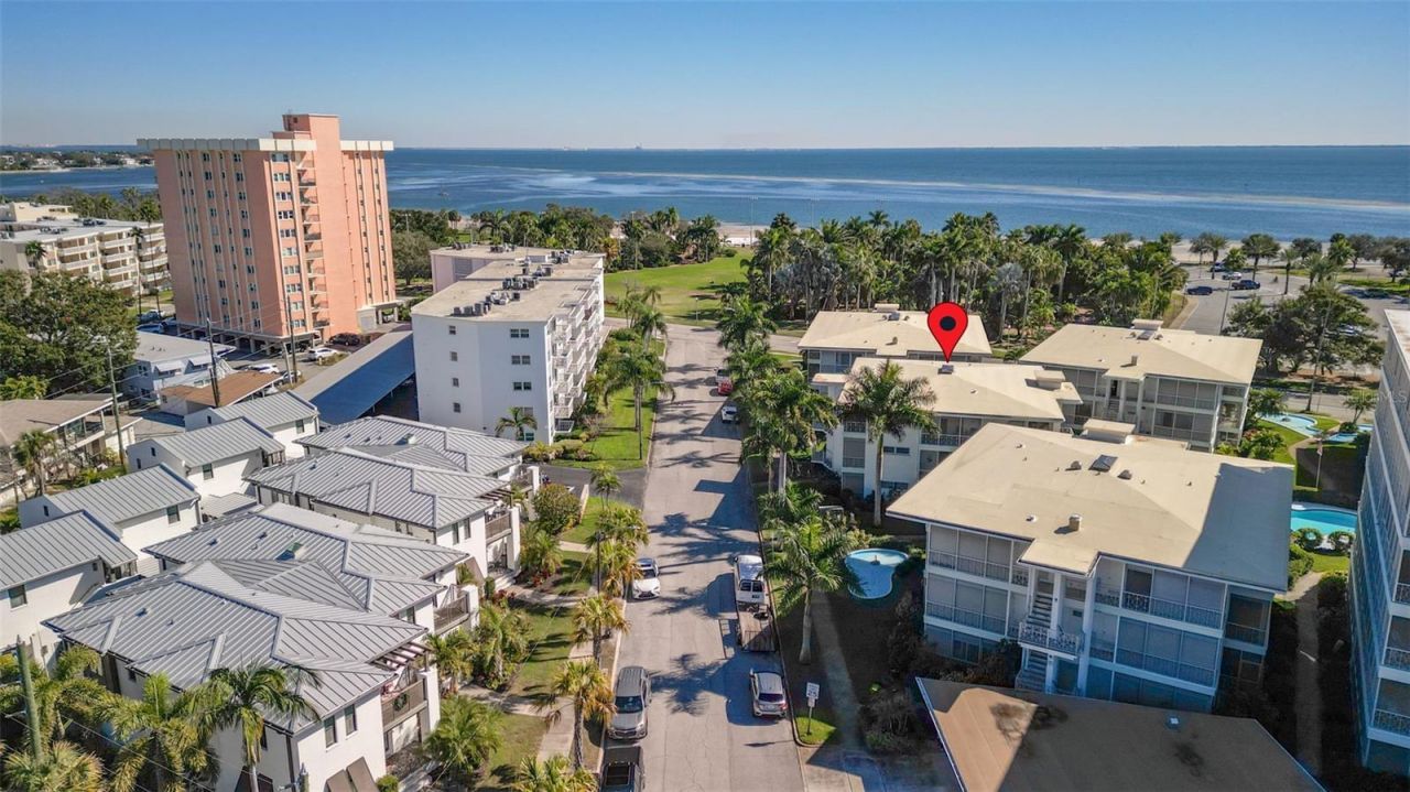 1036 North Shore Drive Ne, Unit 1, Saint Petersburg, FL 33701 Photo