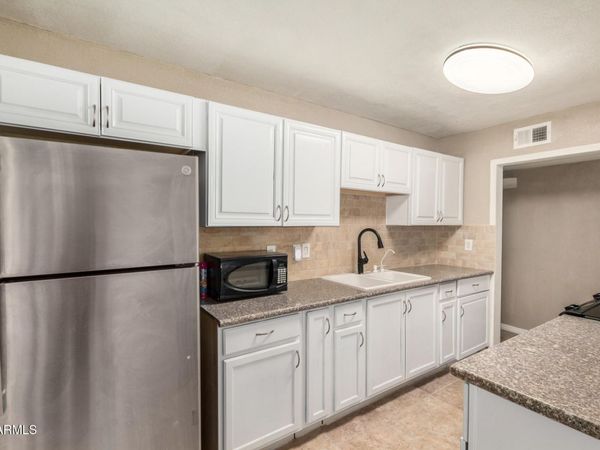 6312 N 41ST Avenue, Phoenix, AZ 85019