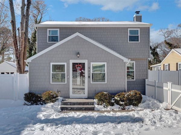 522 Browns Road, Nesconset, NY 11767