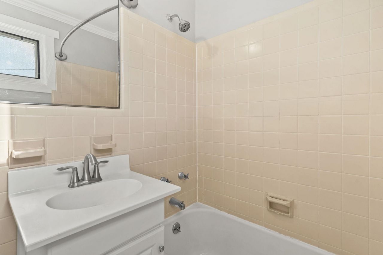 783 Walnut Ave. Photo 16