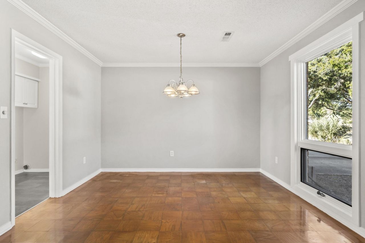 783 Walnut Ave. Photo 6