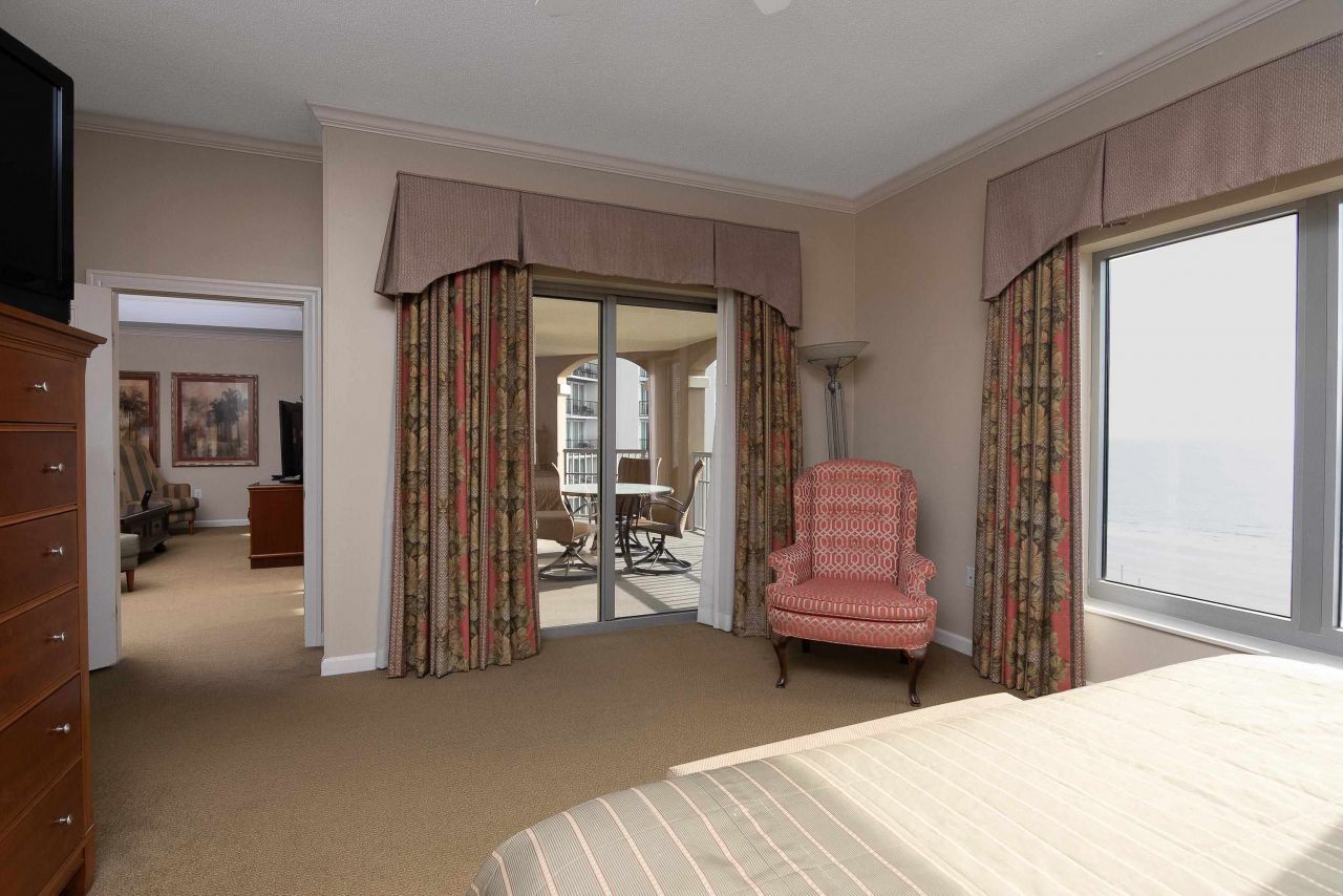 9994 Beach Club Dr. Photo 24