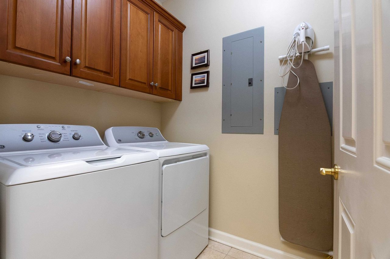 9994 Beach Club Dr. Photo 33