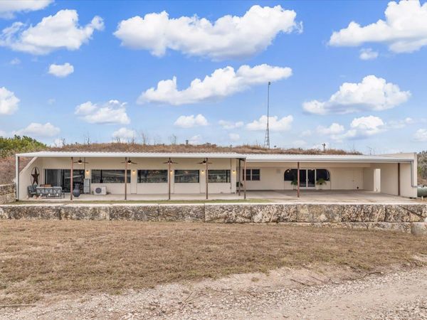 510 Herrin LN, Bertram, TX 78605