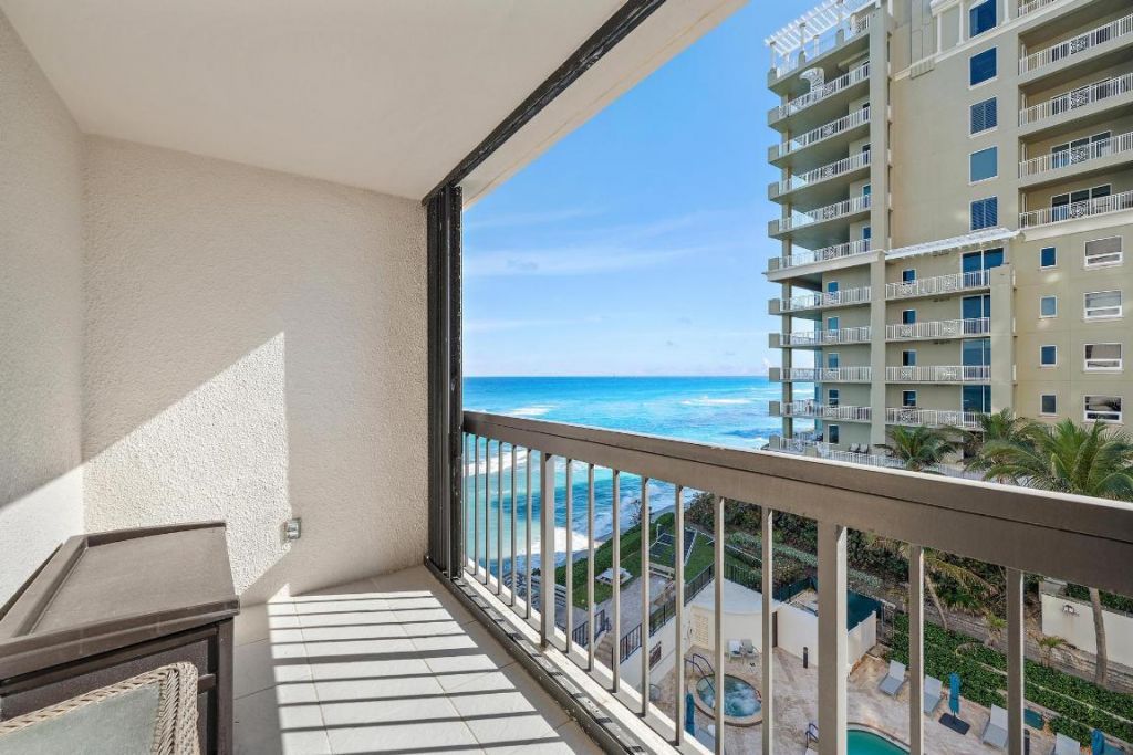 5380 N Ocean Drive, Unit 6d, Singer Island, FL 33404 Photo
