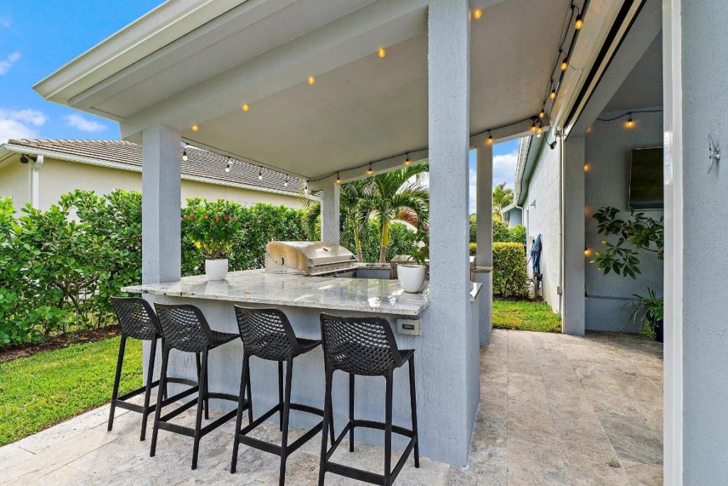 139 Shores Pointe Drive, Jupiter, FL 33458 Photo