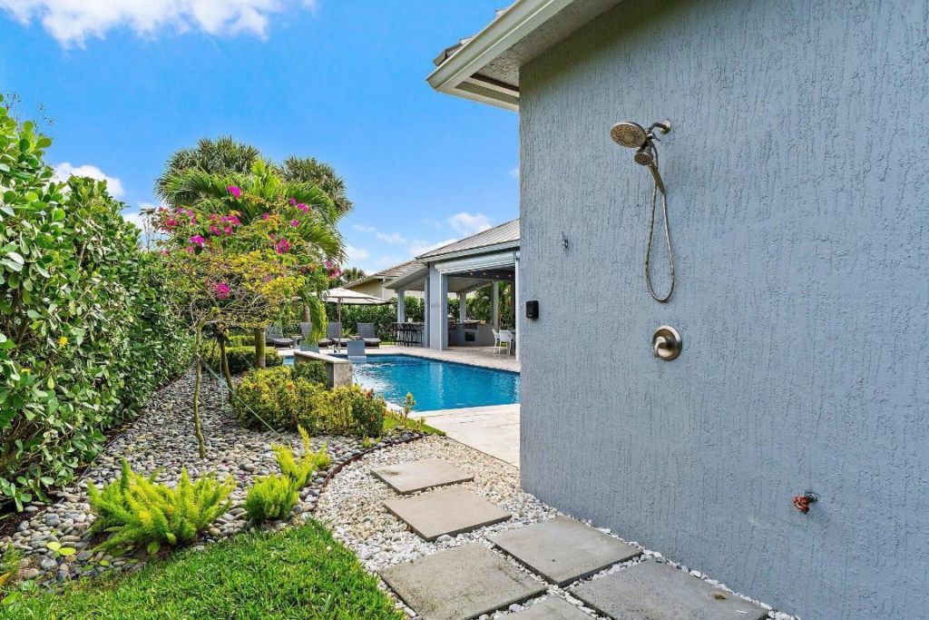 139 Shores Pointe Drive, Jupiter, FL 33458 Photo