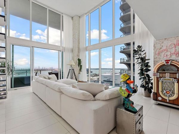 1040 Biscayne Blvd, Unit 2101, Miami, FL 33132