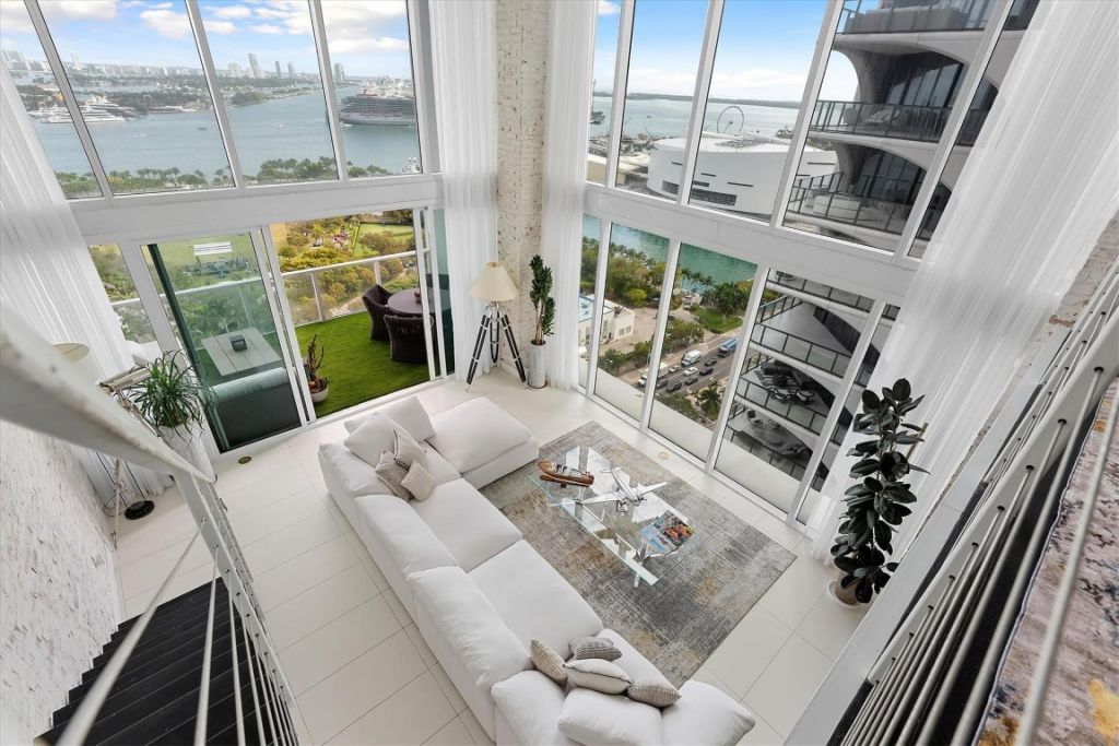 1040 Biscayne Boulevard, Unit 2101, Miami, FL 33132 Photo