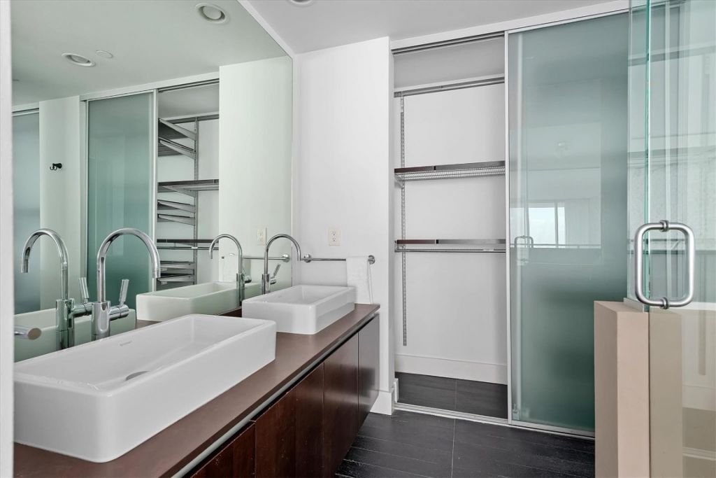 1040 Biscayne Boulevard, Unit 2101, Miami, FL 33132 Photo