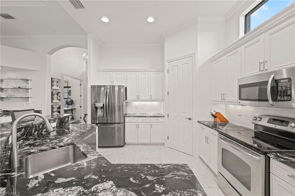 15855 Secoya Reserve Cir, Naples, FL 34110 Photo
