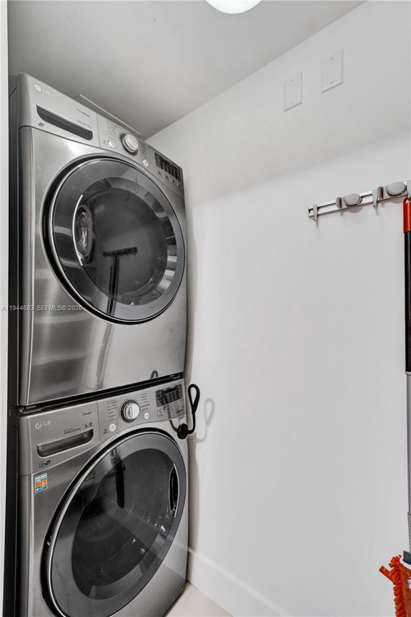 350 SE 2nd St, Unit 1250, Fort Lauderdale, FL 33301 Photo