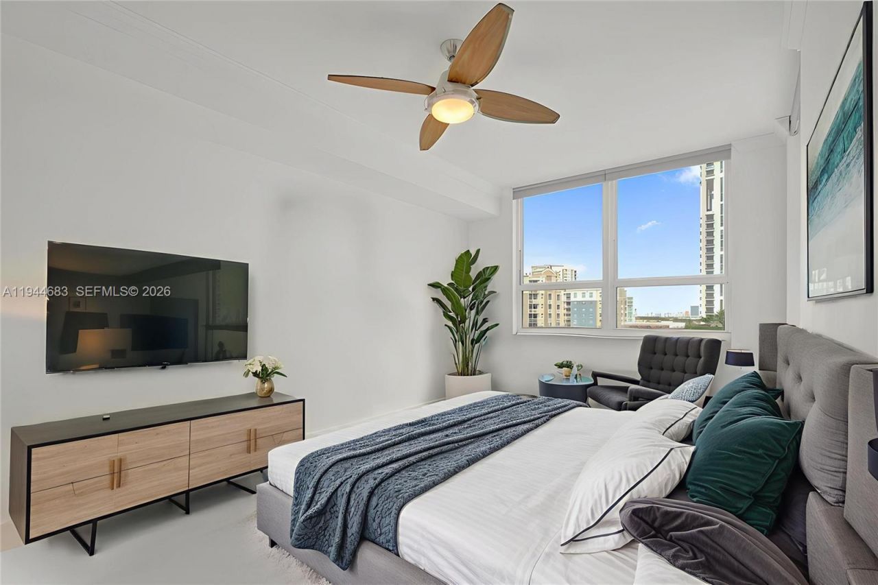 350 SE 2nd St, Unit 1250, Fort Lauderdale, FL 33301 Photo