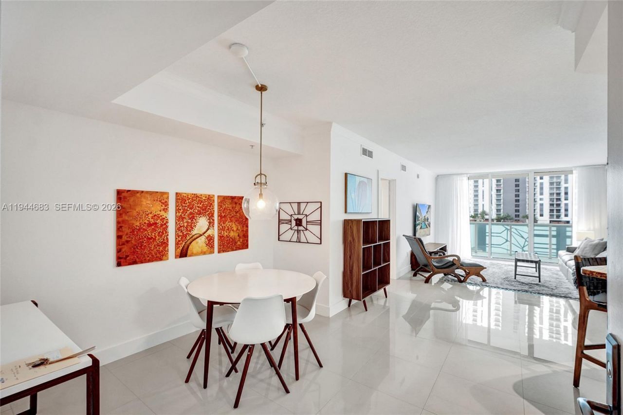 350 SE 2nd St, Unit 1250, Fort Lauderdale, FL 33301 Photo