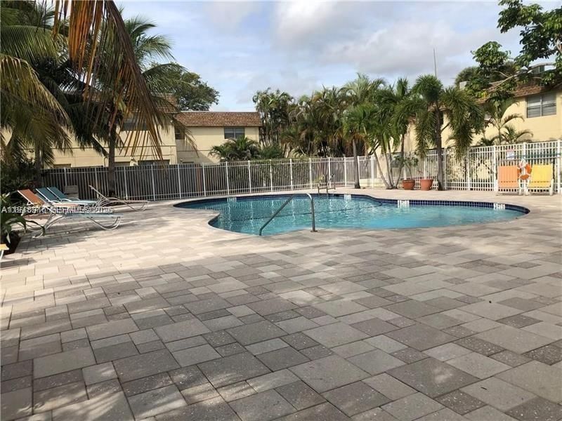 4633 NW 9th Dr, Unit 4633, Plantation, FL 33317 Photo