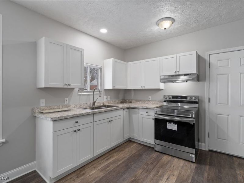 1133 Bellows Street, Akron, OH 44301 Photo 13