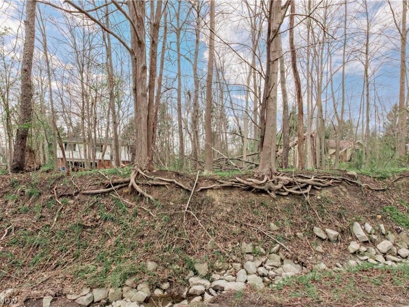 V/L #17 Chillicothe Road, Chagrin Falls, OH 44023 Photo 2