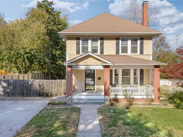 2111 Lovers Lane, St Joseph, MO 64505