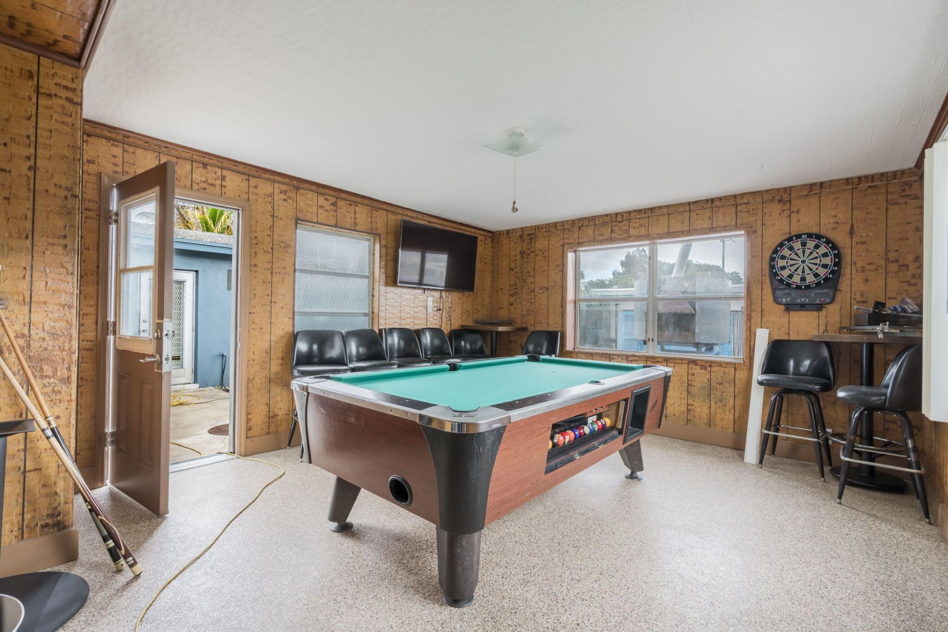 945 Miner Road, Lake Worth, FL 33462 Photo