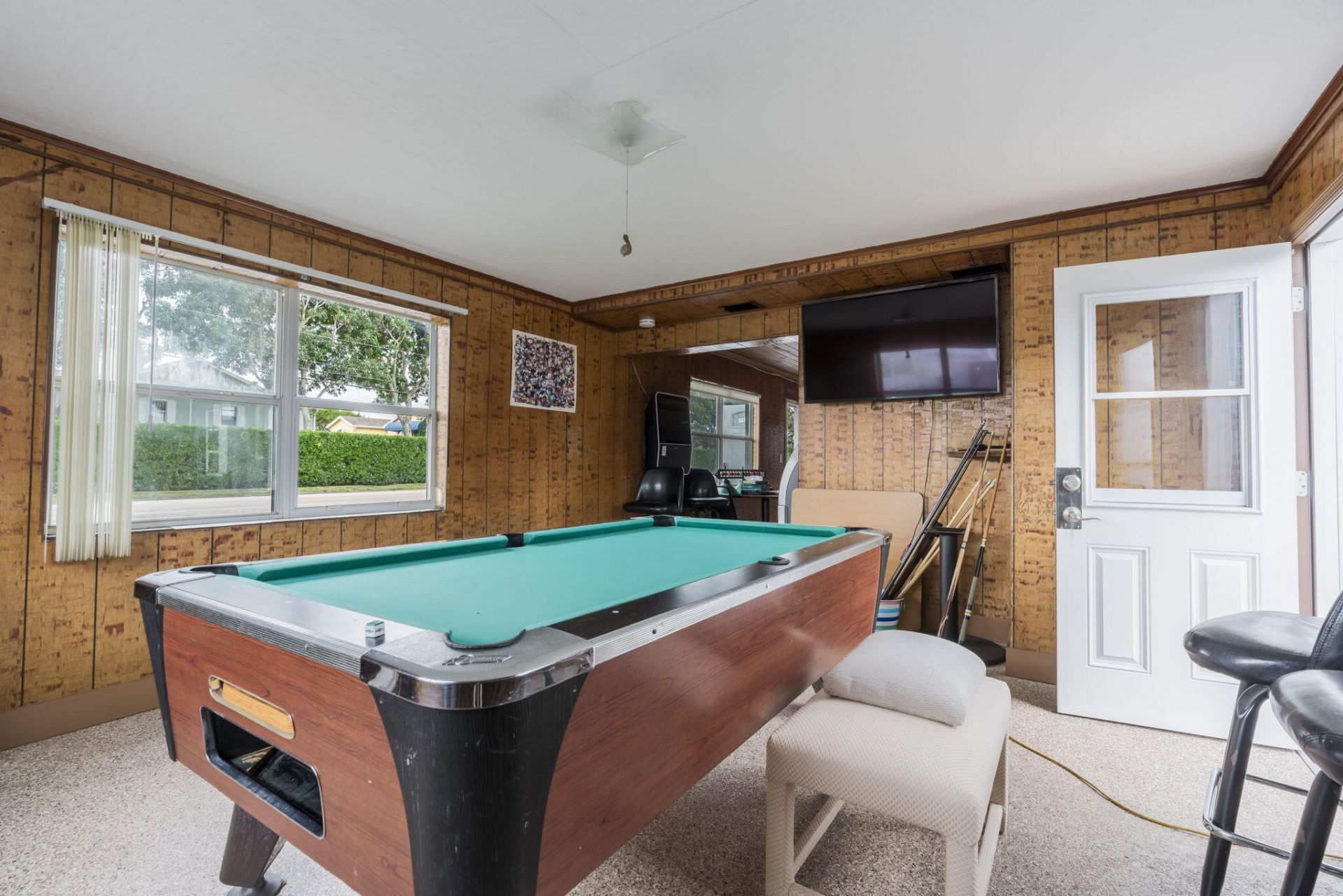 945 Miner Road, Lake Worth, FL 33462 Photo