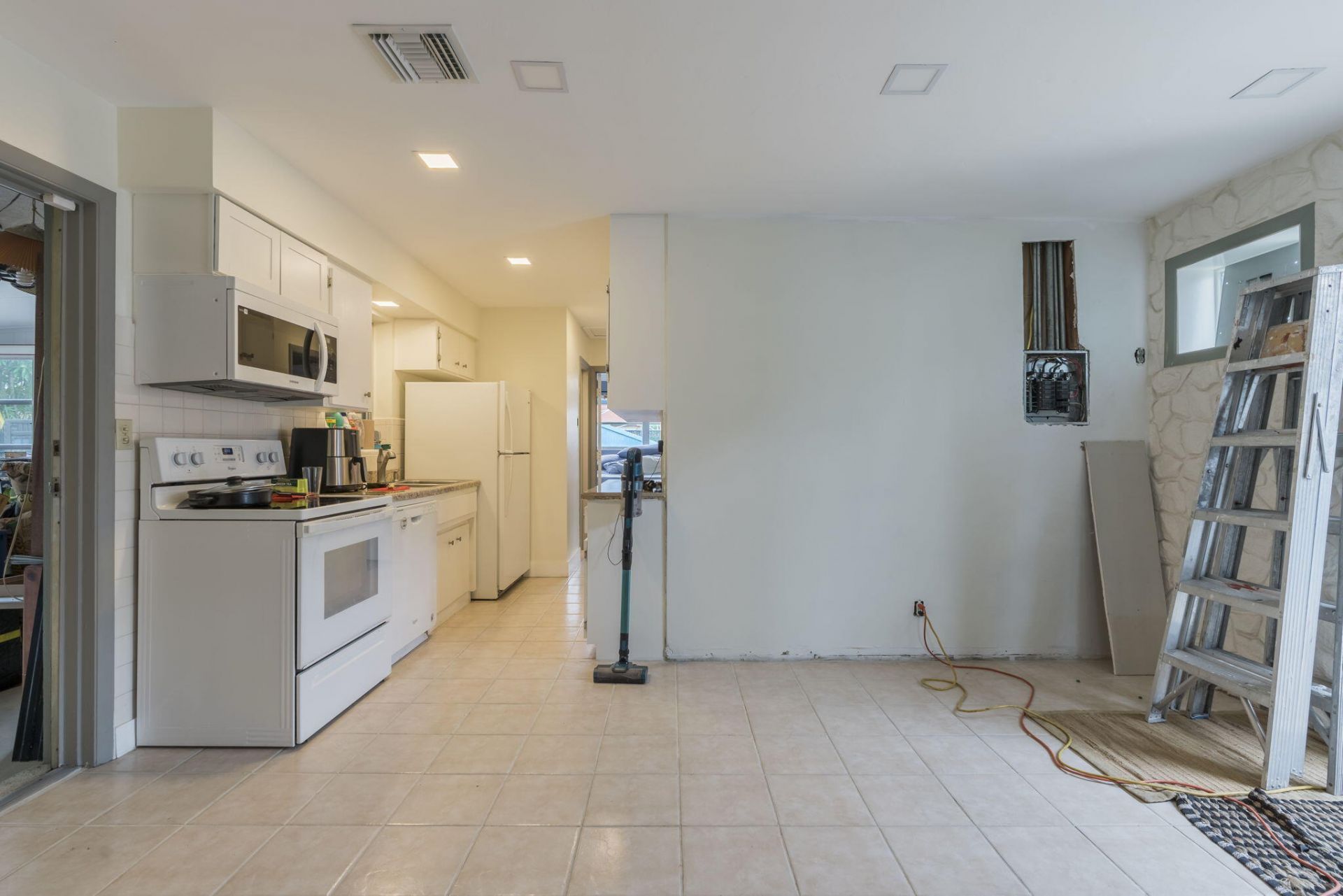 945 Miner Road, Lake Worth, FL 33462 Photo